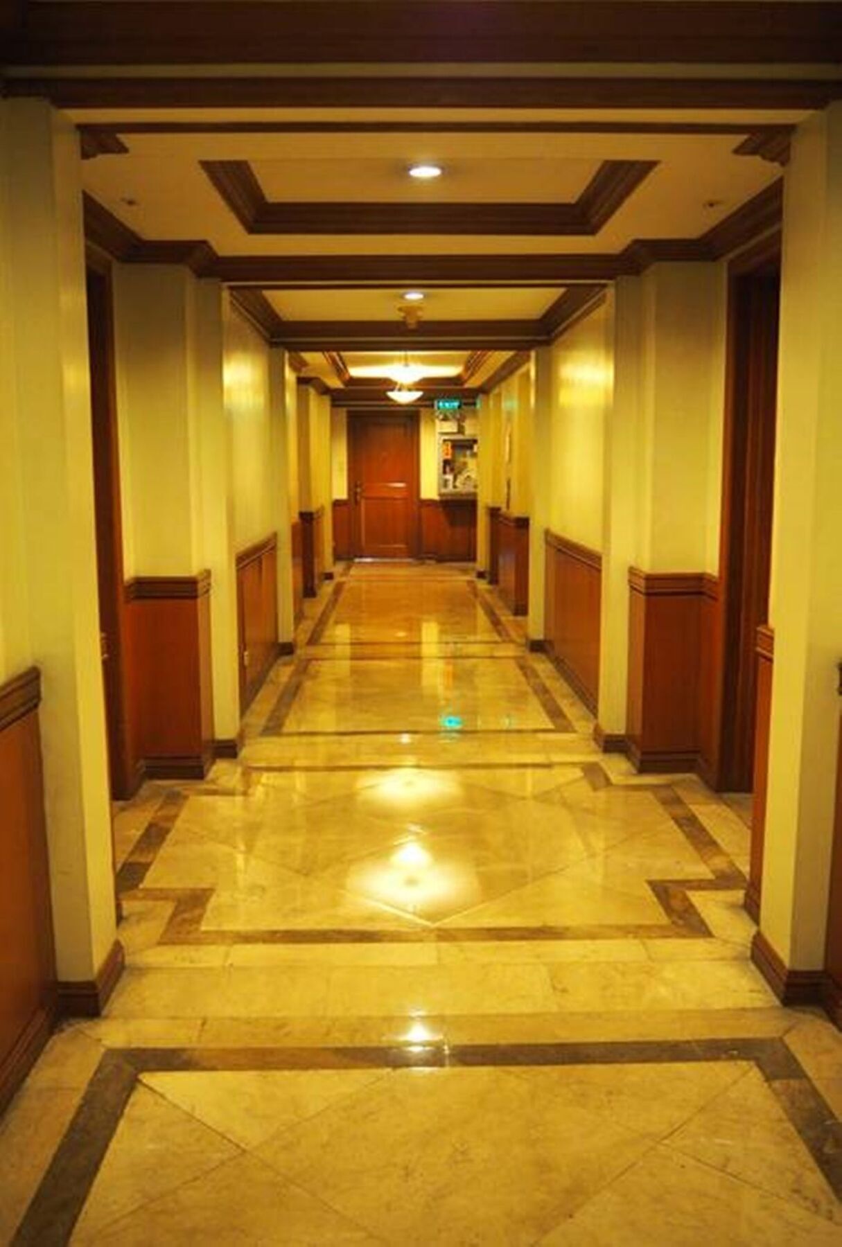 Suites De Marina Manila With Netflix Esterno foto